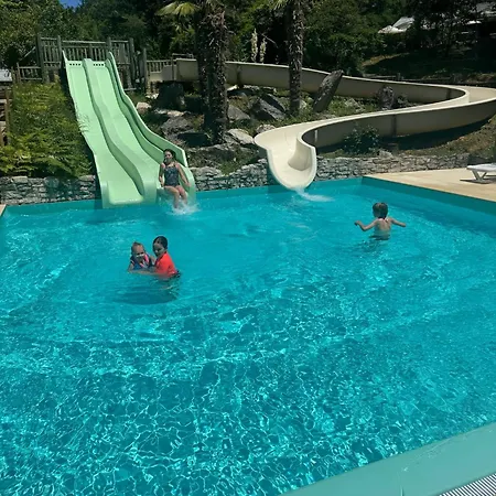 La Tuque مكان تخييم